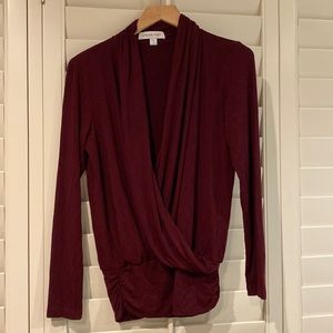 Amour Vert Angela Surplice Blouse plum - size S